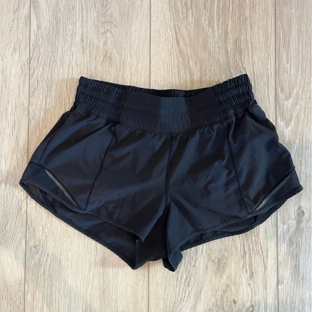 Lululemon Hotty Hot High Rise Short 2.5”